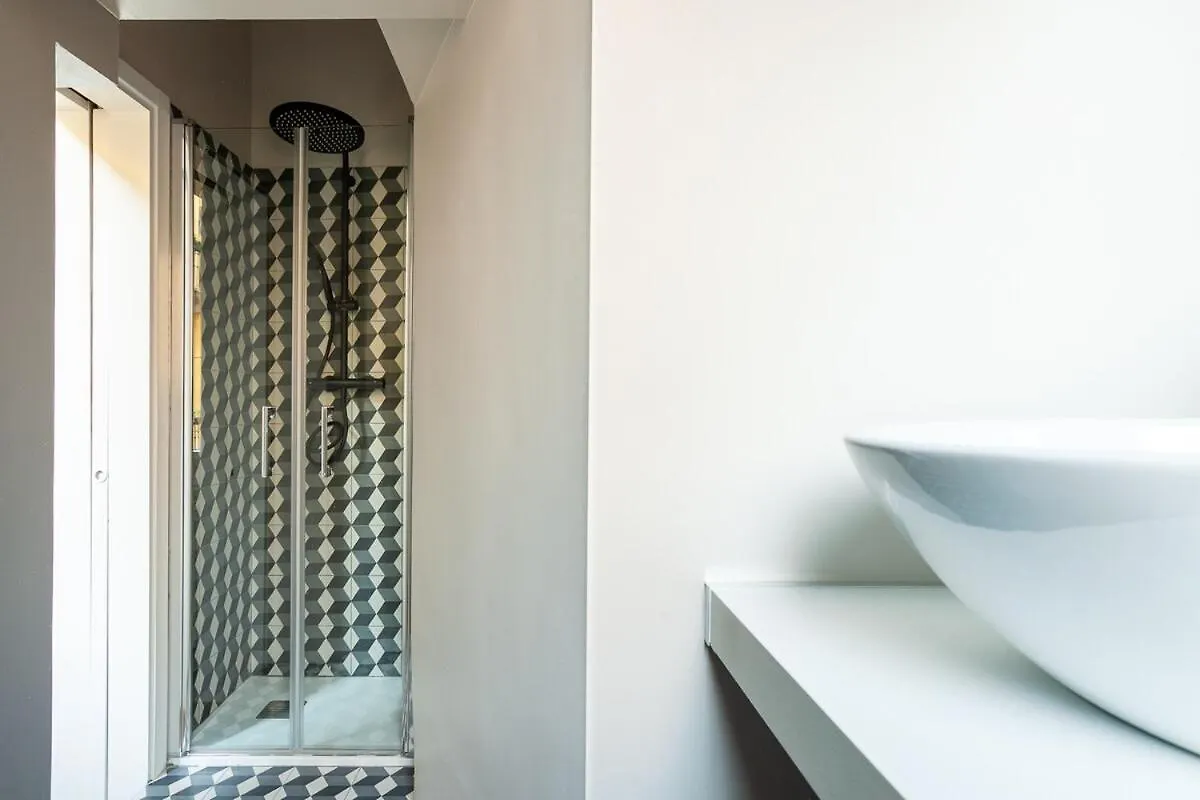 Renovated Apartment In The Center Of מילאנו