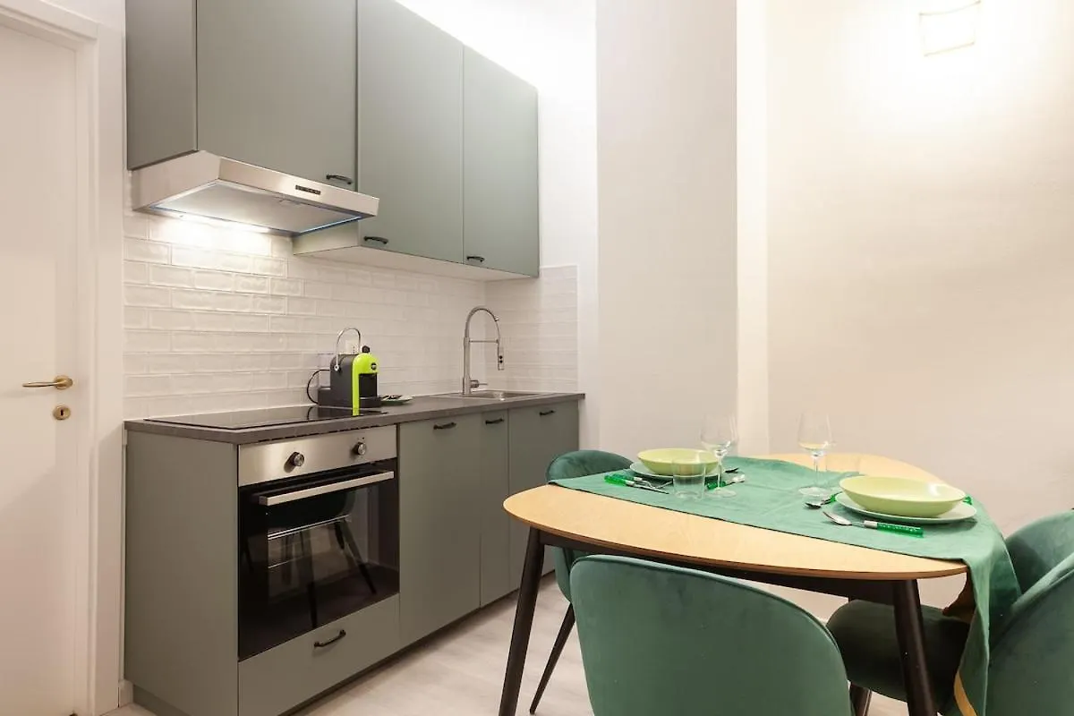 Renovated Apartment In The Center Of מילאנו איטליה